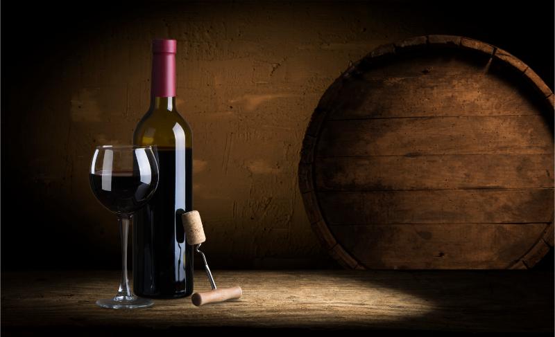 Cocktail avec bouteille Martini

